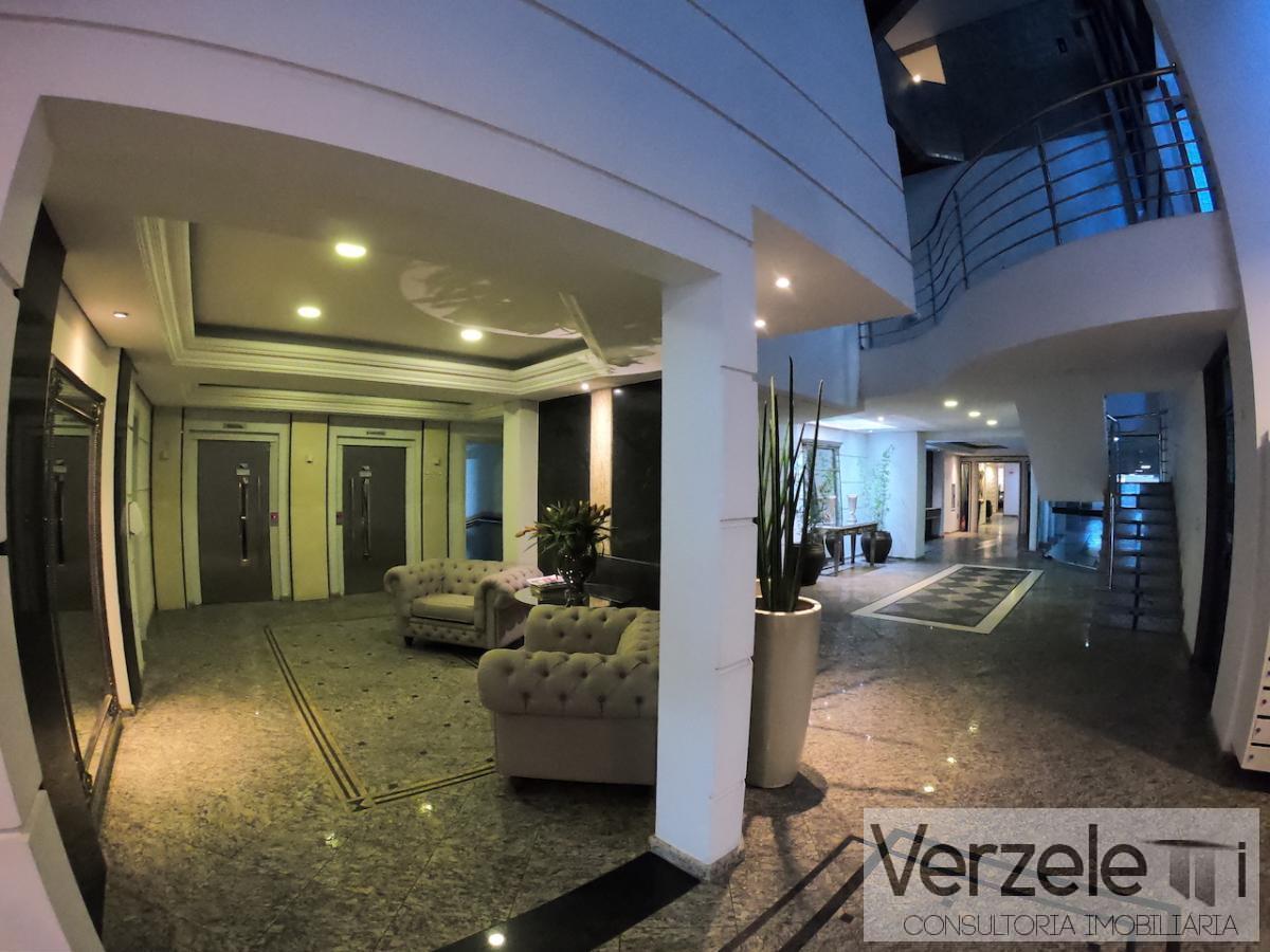 Apartamento à venda com 3 quartos, 180m² - Foto 7