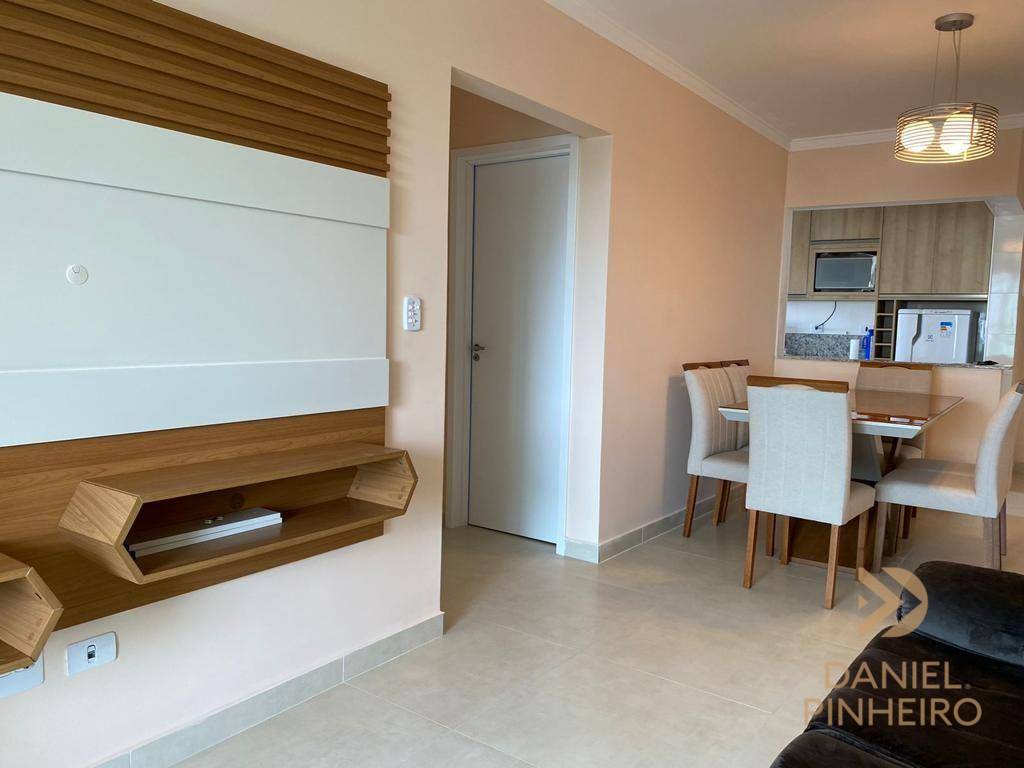 Apartamento à venda com 2 quartos, 70m² - Foto 4