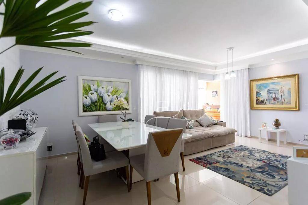 Apartamento à venda com 3 quartos, 167m² - Foto 1