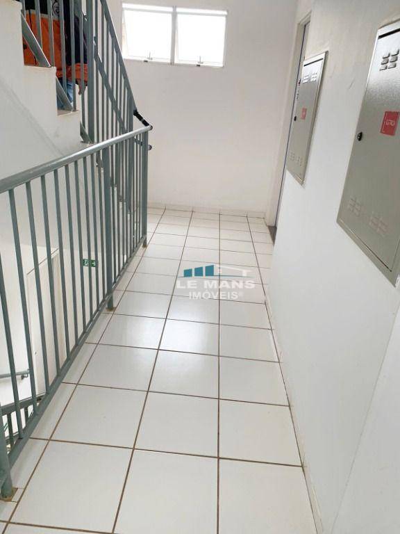 Apartamento à venda com 2 quartos, 44m² - Foto 14