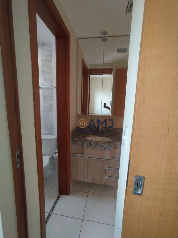 Apartamento à venda com 3 quartos, 97m² - Foto 11