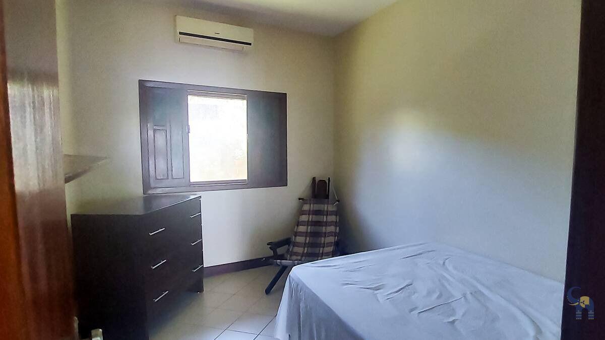 Casa à venda com 3 quartos, 220m² - Foto 11