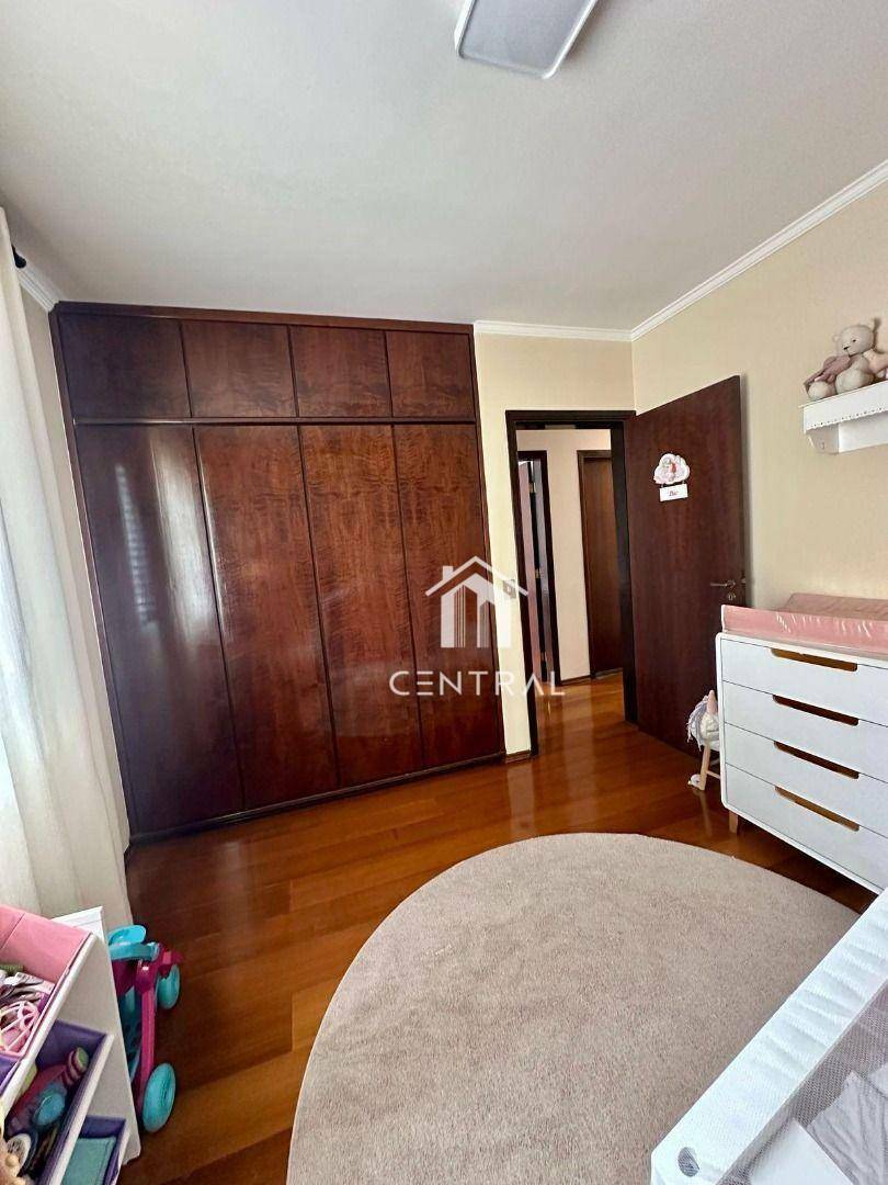 Casa à venda com 3 quartos, 219m² - Foto 9