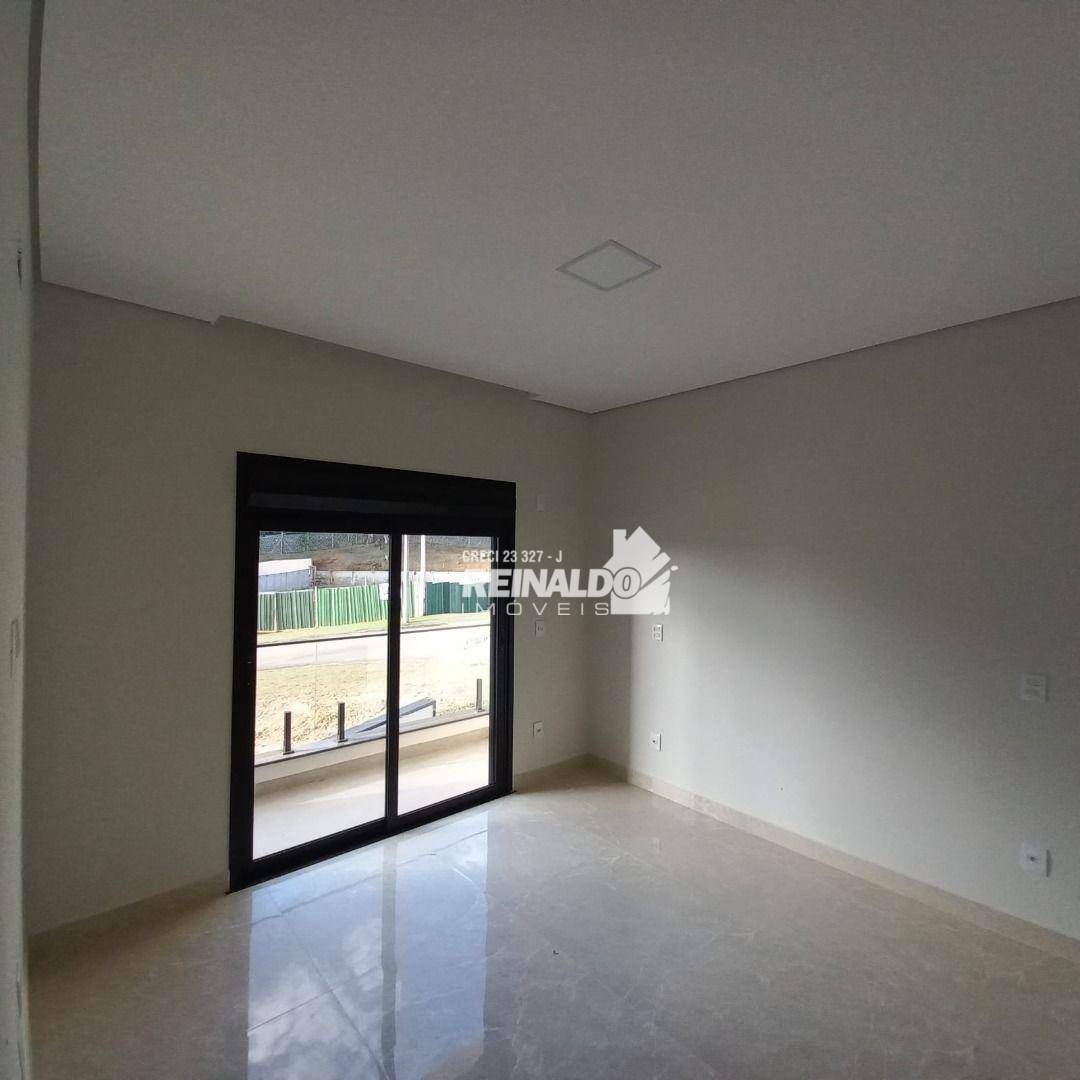 Casa à venda com 3 quartos, 250m² - Foto 21