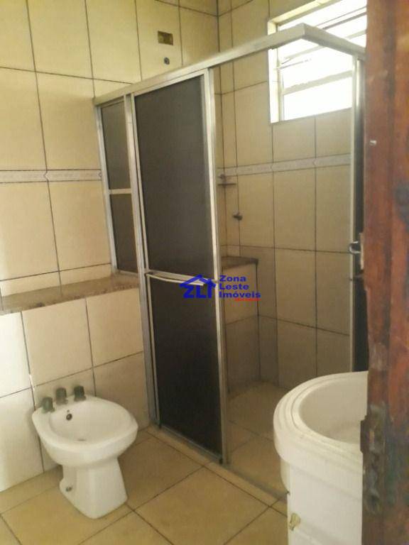 Casa para alugar com 2 quartos, 90m² - Foto 28