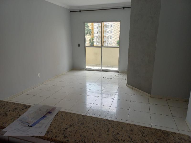 Apartamento à venda com 3 quartos, 74m² - Foto 4