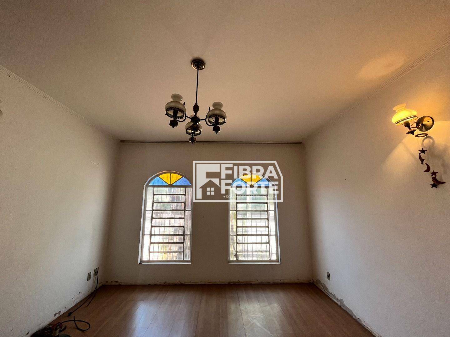 Casa à venda com 3 quartos, 140m² - Foto 3