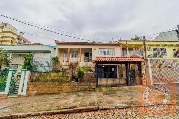 Casa à venda com 3 quartos, 208m² - Foto 4