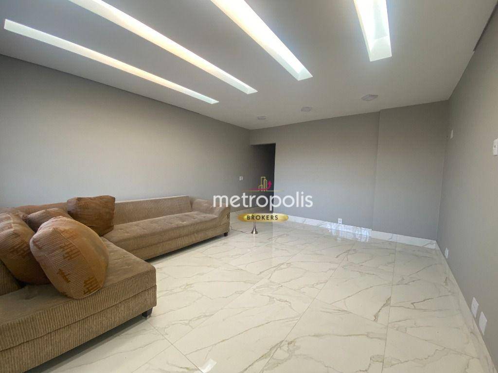 Sobrado à venda com 3 quartos, 300m² - Foto 1