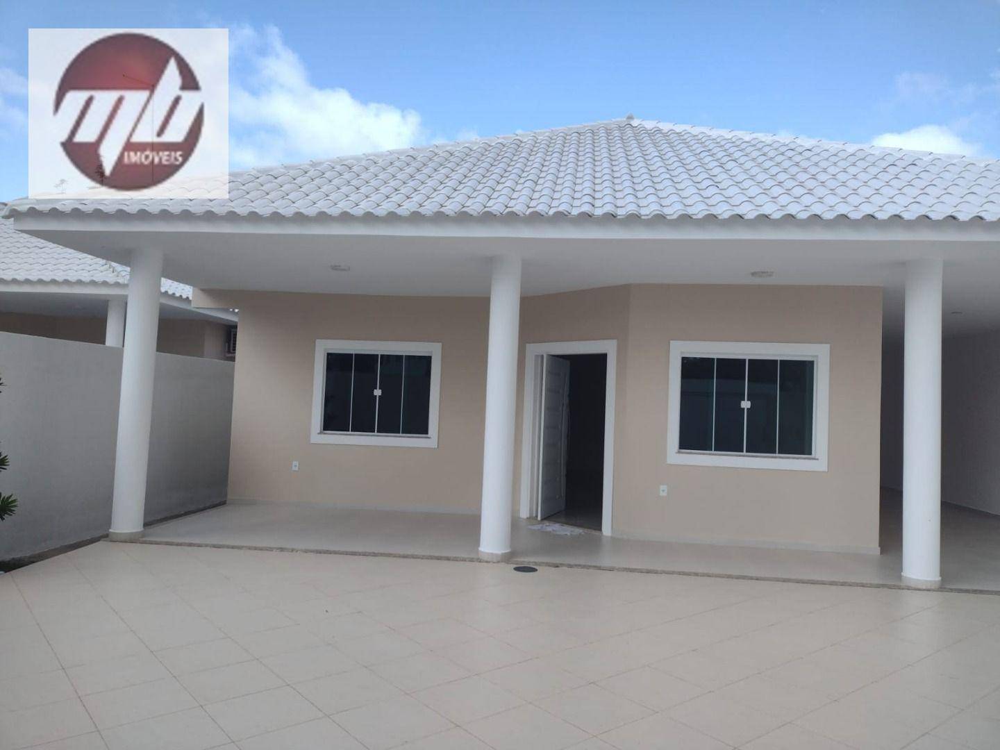 Casa à venda com 4 quartos, 200m² - Foto 1