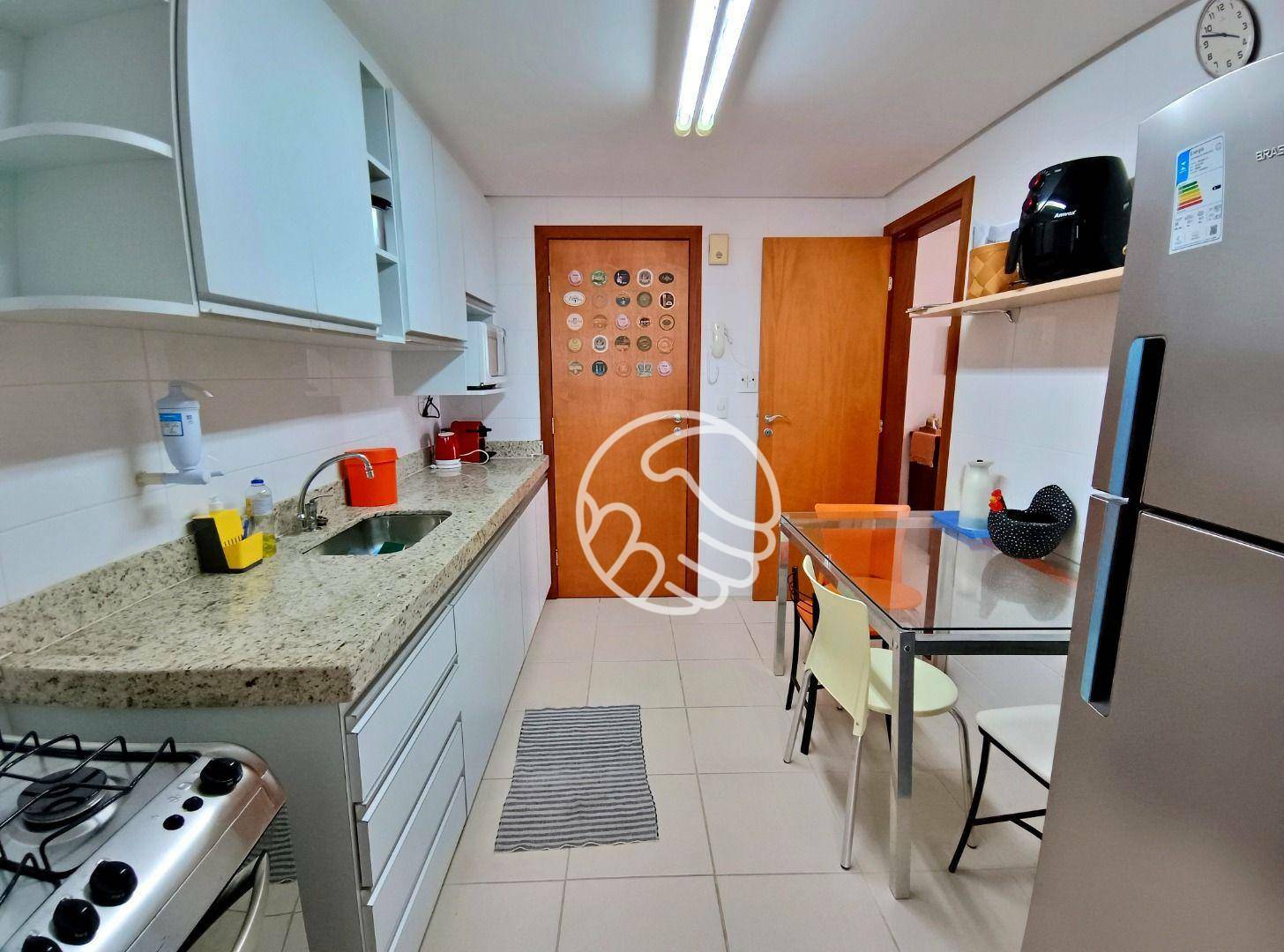 Apartamento para alugar com 4 quartos, 125m² - Foto 21