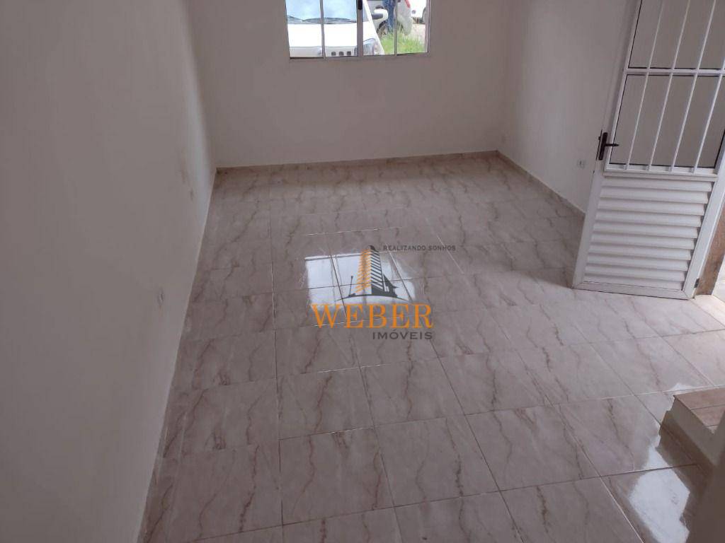 Sobrado à venda com 2 quartos, 90m² - Foto 3