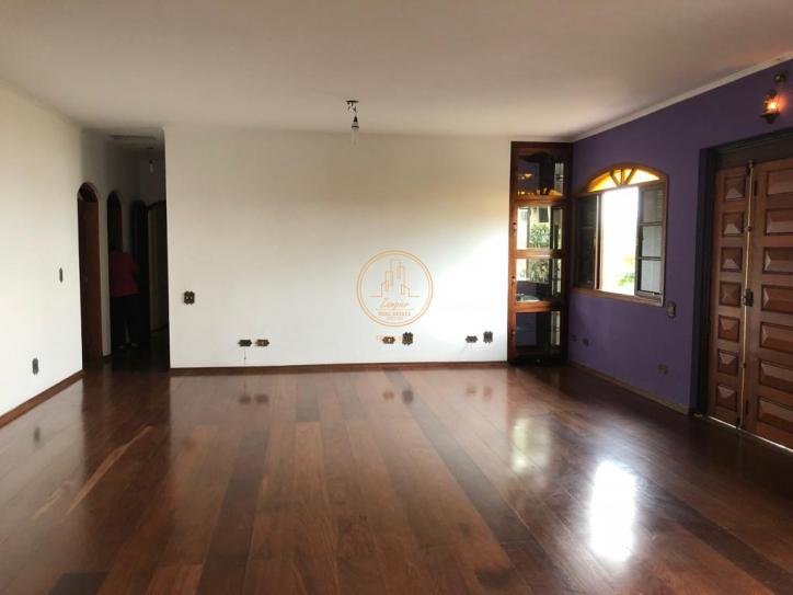 Casa para alugar com 3 quartos, 390m² - Foto 11