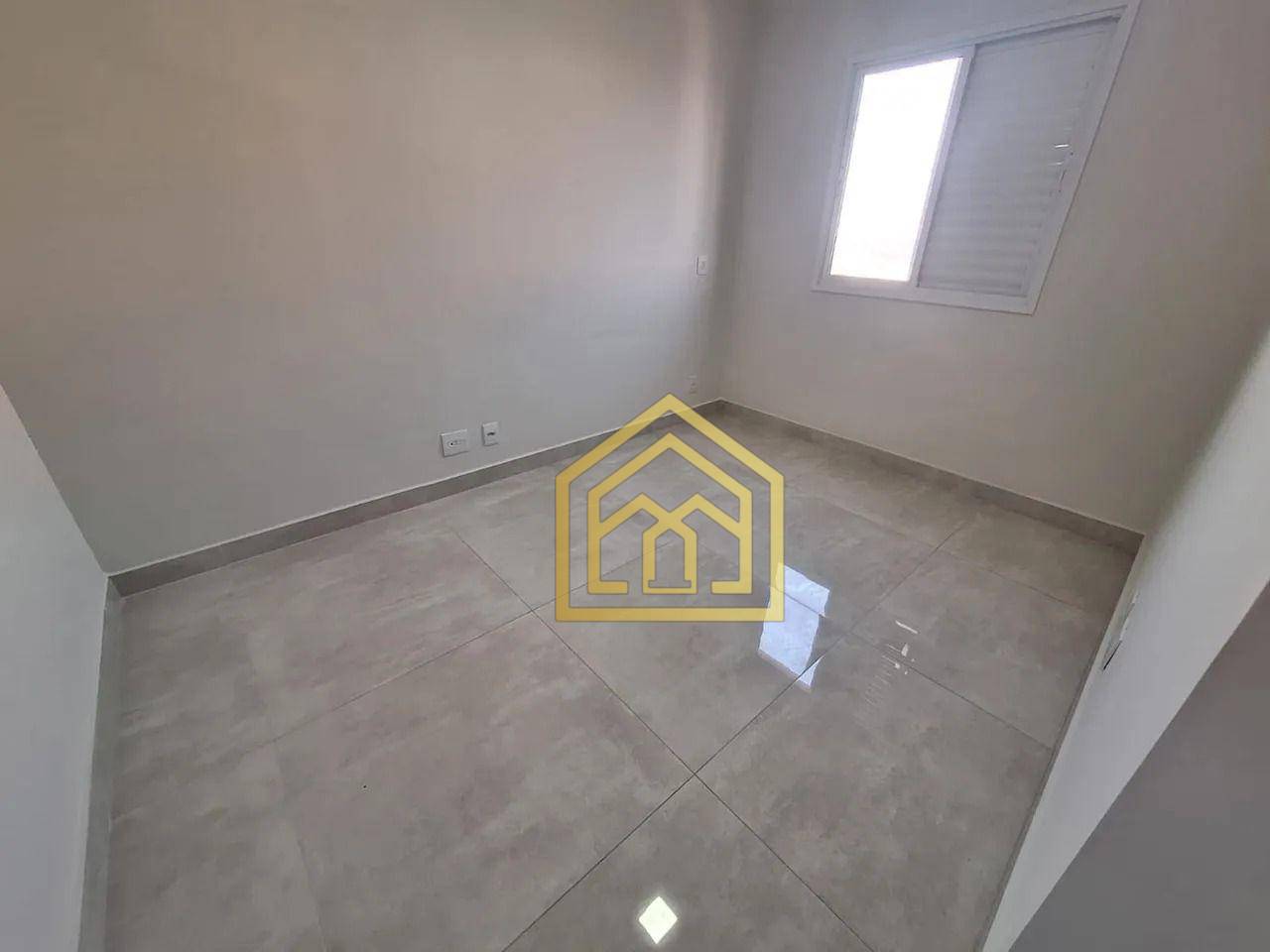 Apartamento para alugar com 2 quartos, 65m² - Foto 11