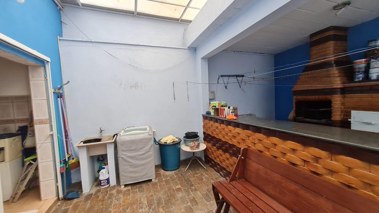 Sobrado à venda com 4 quartos, 241m² - Foto 6