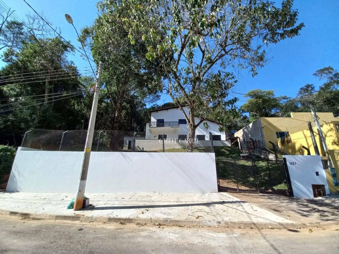 Chácara à venda e aluguel com 3 quartos, 200m² - Foto 2