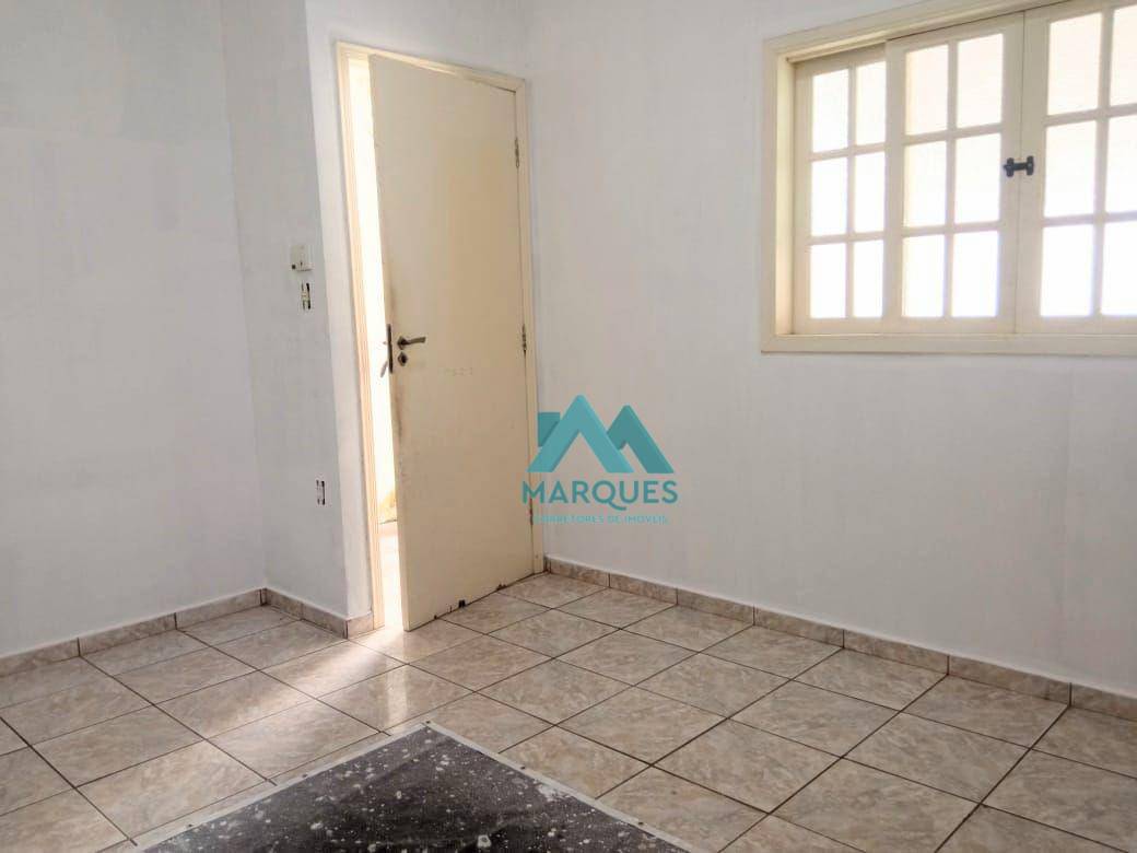 Casa à venda com 3 quartos, 110m² - Foto 18