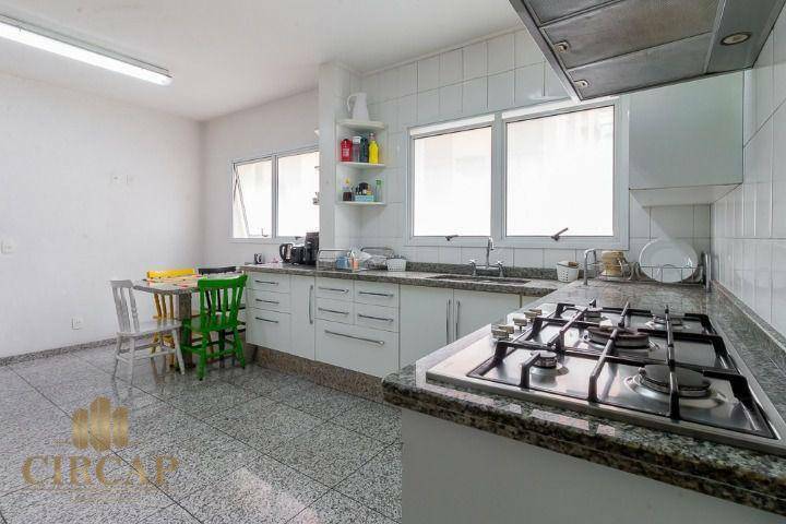 Apartamento à venda com 4 quartos, 240m² - Foto 10