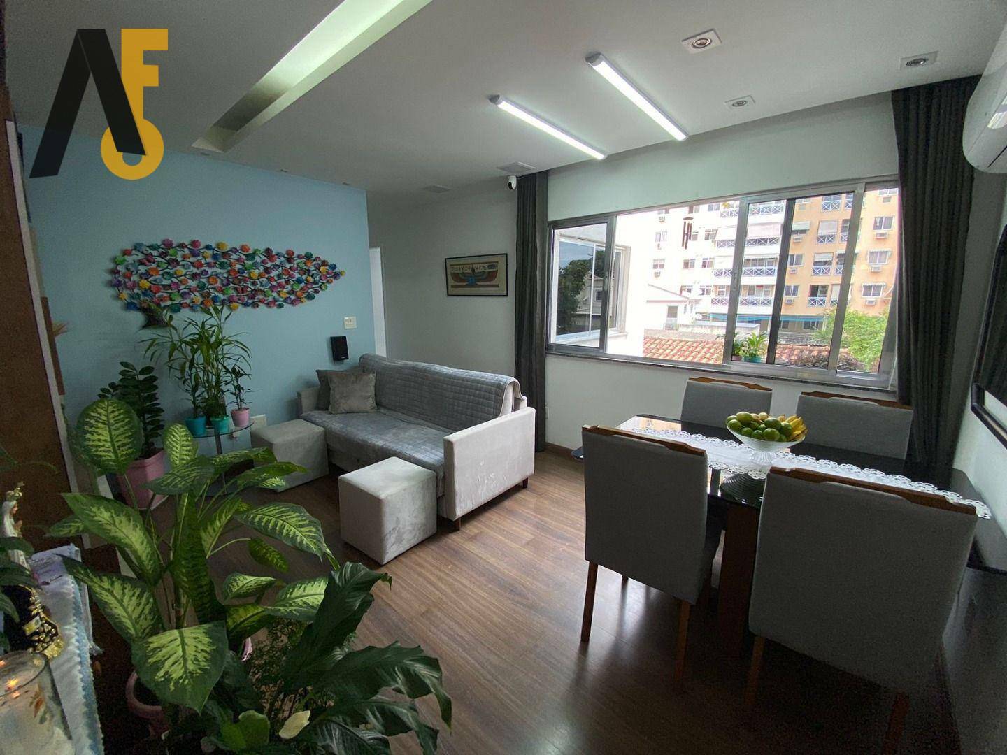 Apartamento à venda com 2 quartos, 58m² - Foto 2