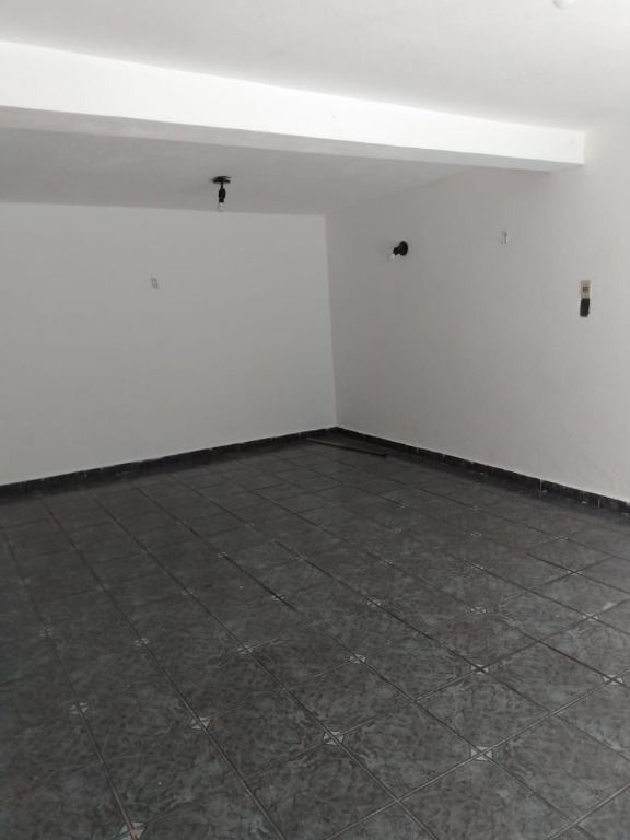 Casa à venda com 3 quartos, 148m² - Foto 2