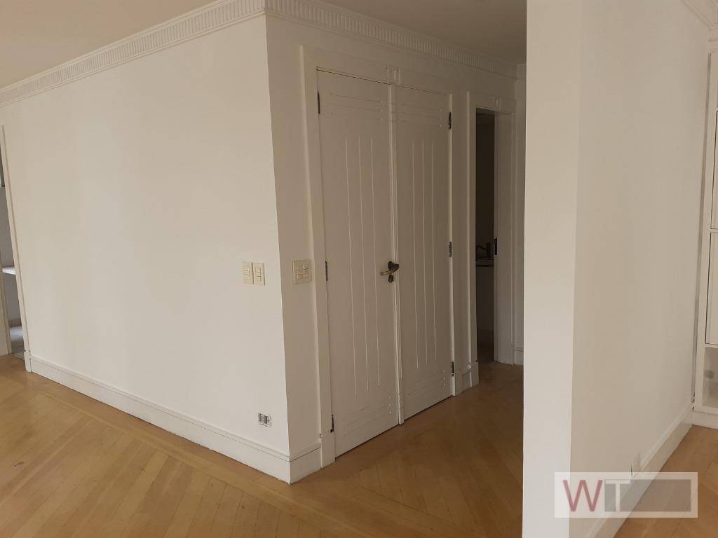 Apartamento à venda e aluguel com 4 quartos, 195m² - Foto 7