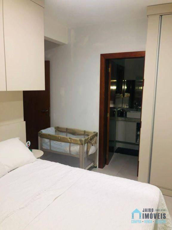 Apartamento à venda com 3 quartos, 209m² - Foto 13