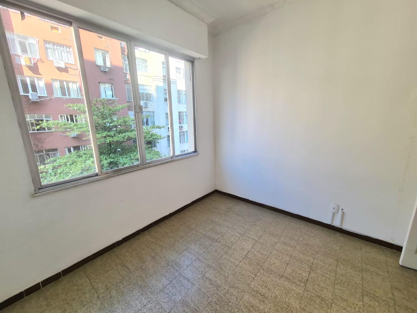 Apartamento à venda com 2 quartos, 70m² - Foto 8