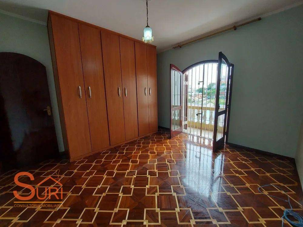 Sobrado à venda com 3 quartos, 294m² - Foto 2