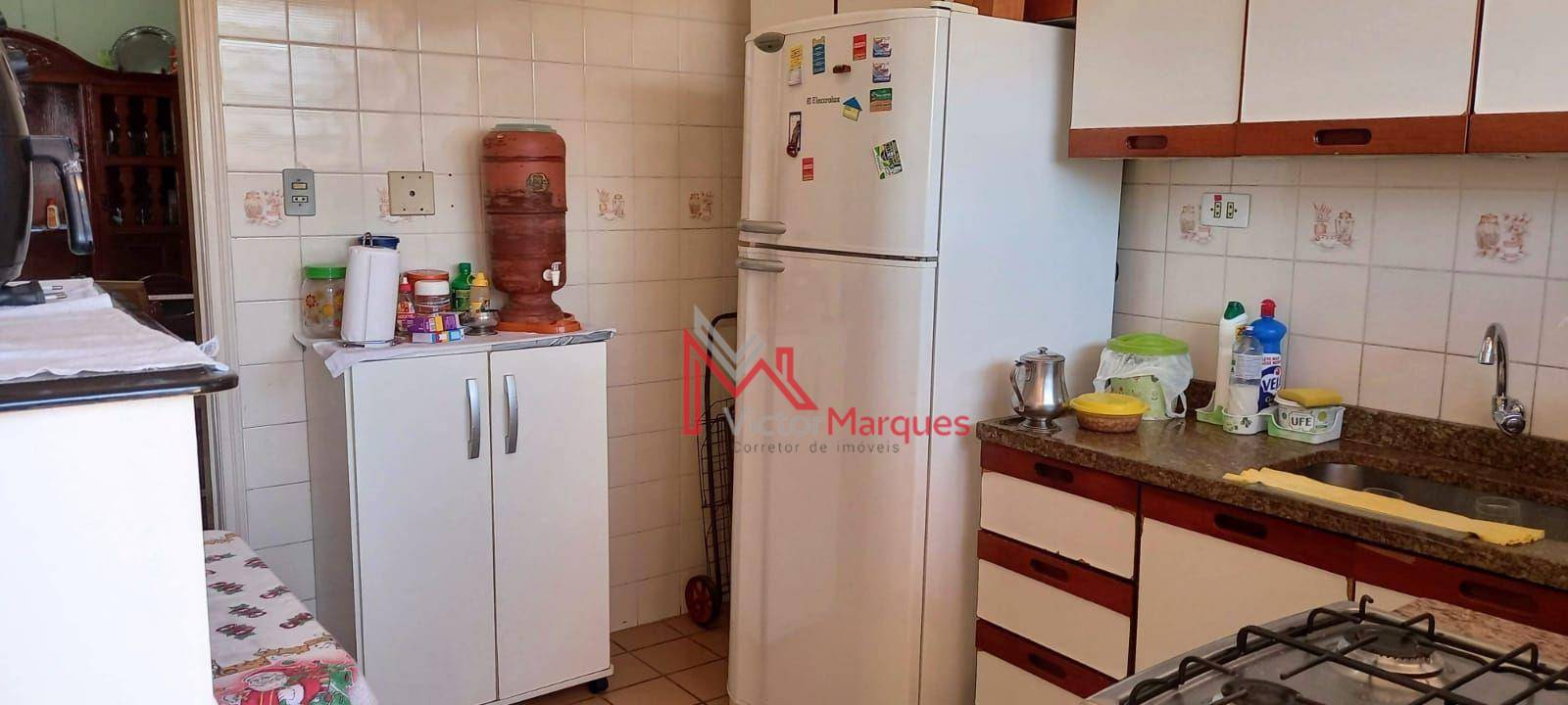 Apartamento à venda com 2 quartos, 67m² - Foto 16