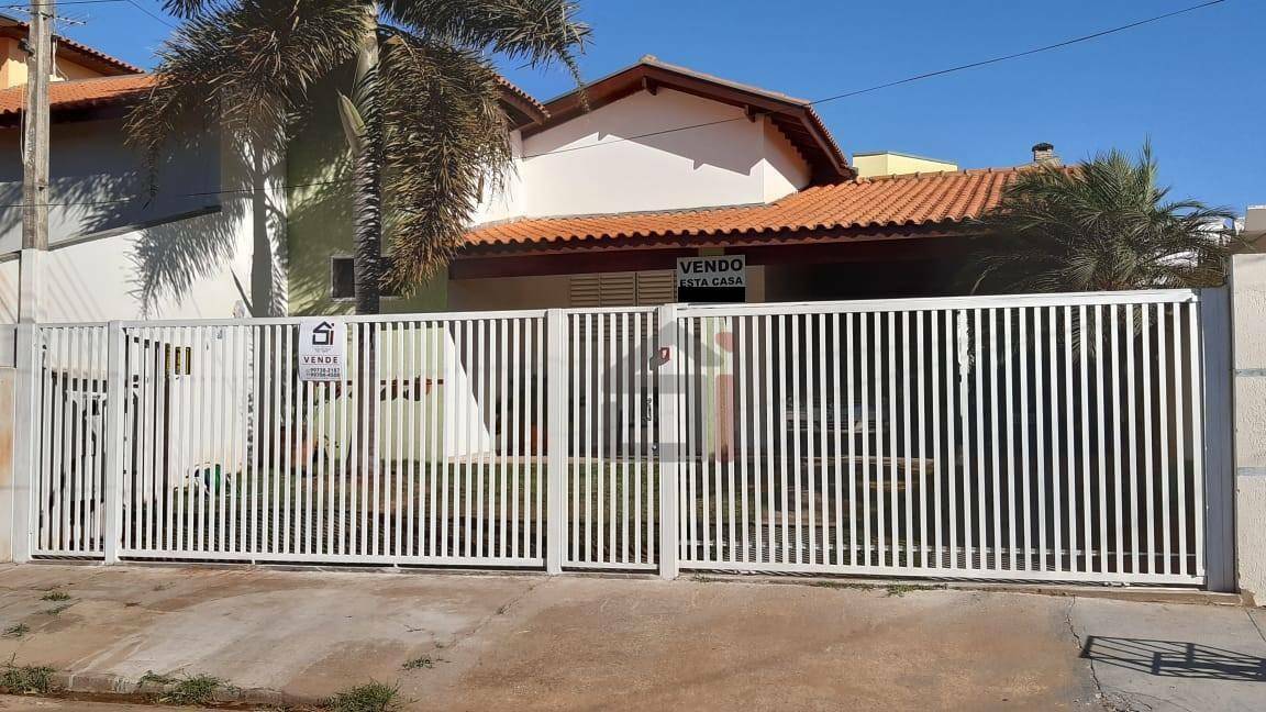 Casa à venda com 2 quartos - Foto 1