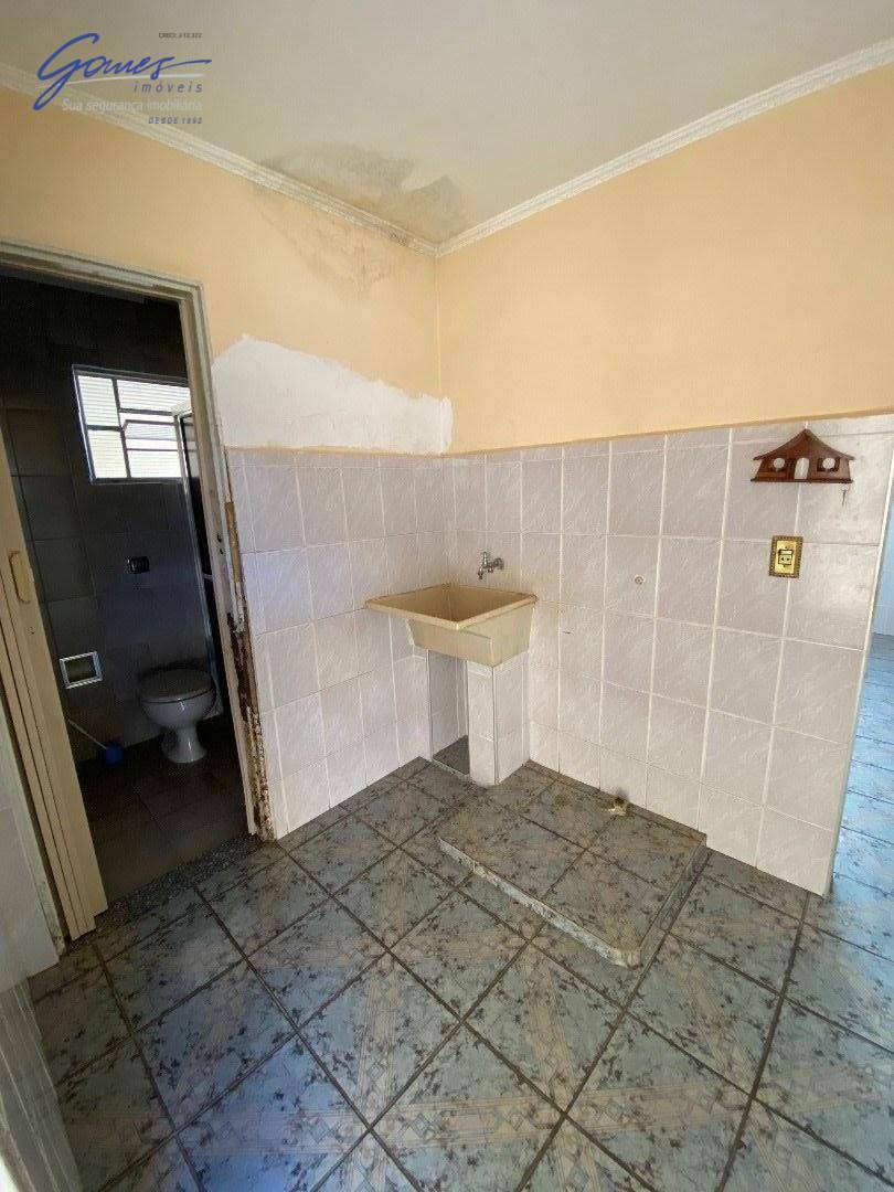 Casa à venda com 3 quartos, 200M2 - Foto 5