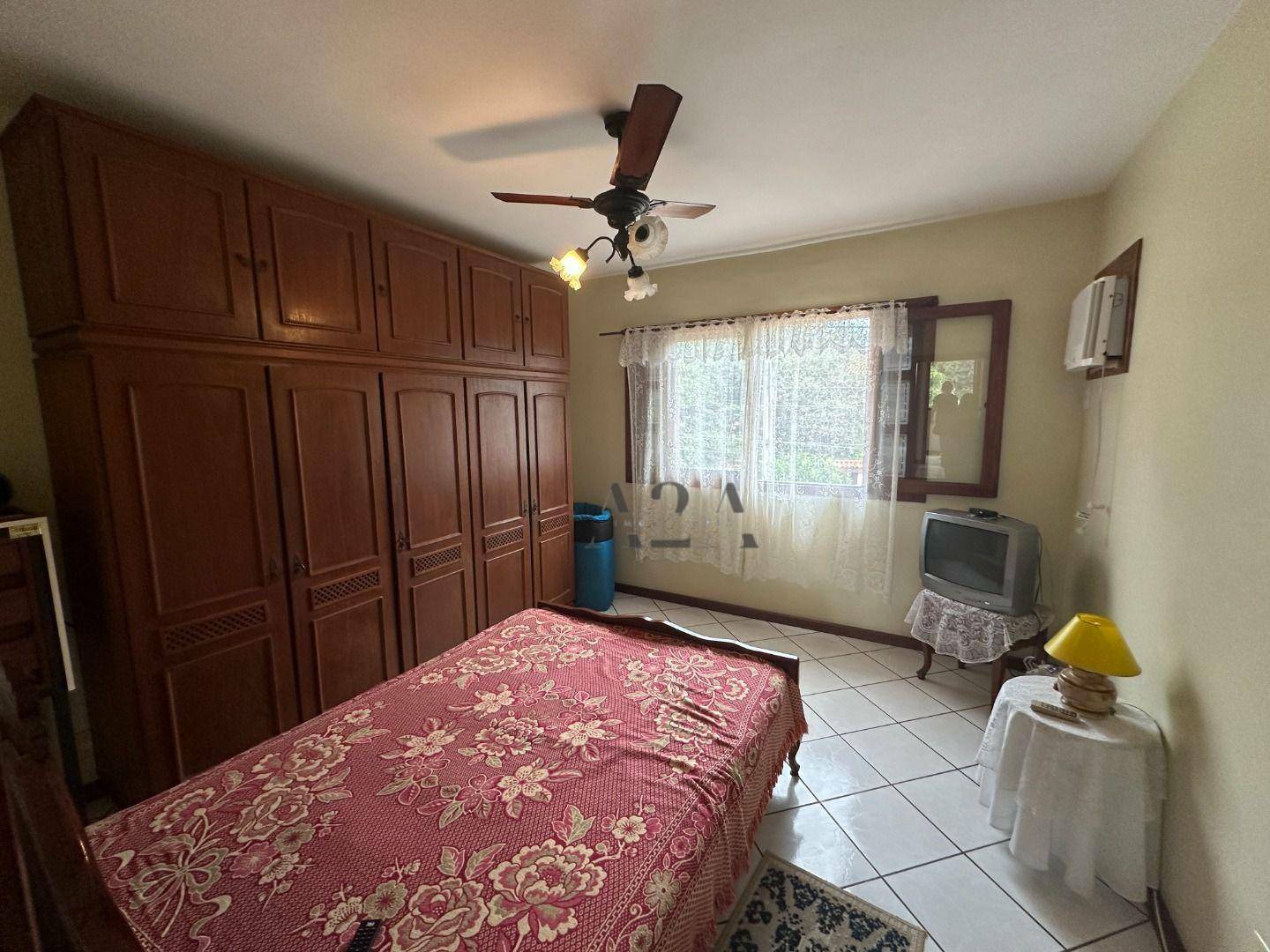 Casa à venda com 4 quartos, 180m² - Foto 7