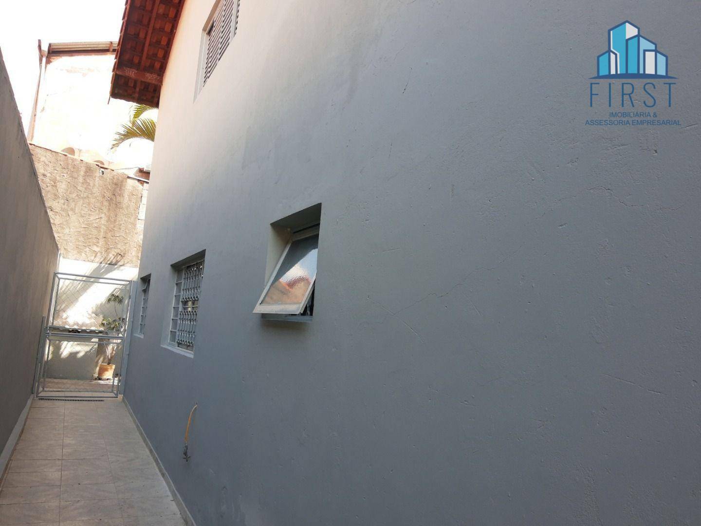 Casa à venda com 3 quartos, 164m² - Foto 9