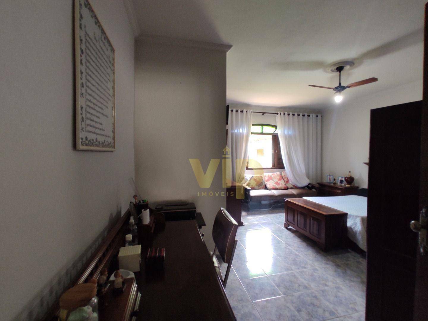 Casa à venda com 3 quartos, 274m² - Foto 11