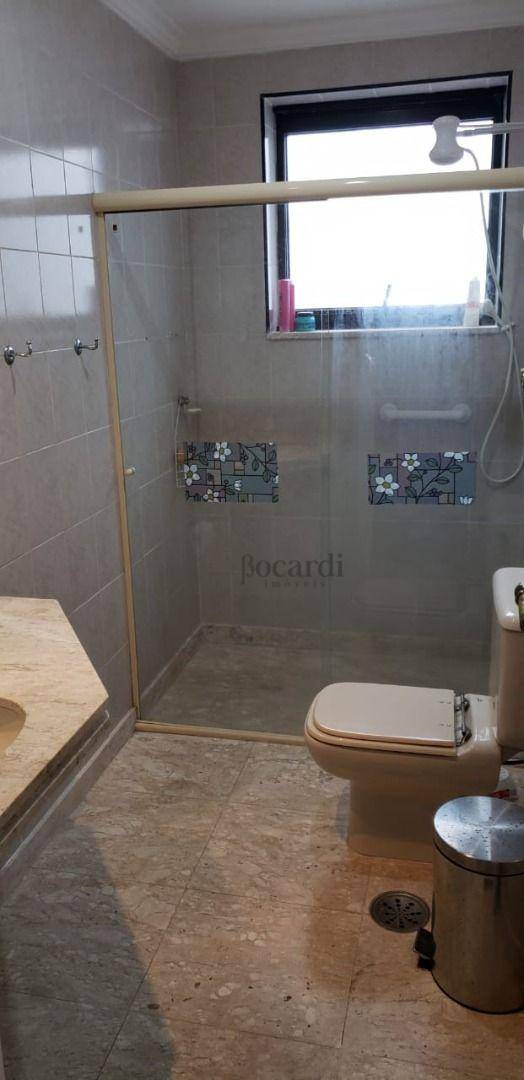 Apartamento à venda com 3 quartos, 143m² - Foto 10