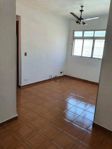 Apartamento à venda com 2 quartos, 70m² - Foto 1