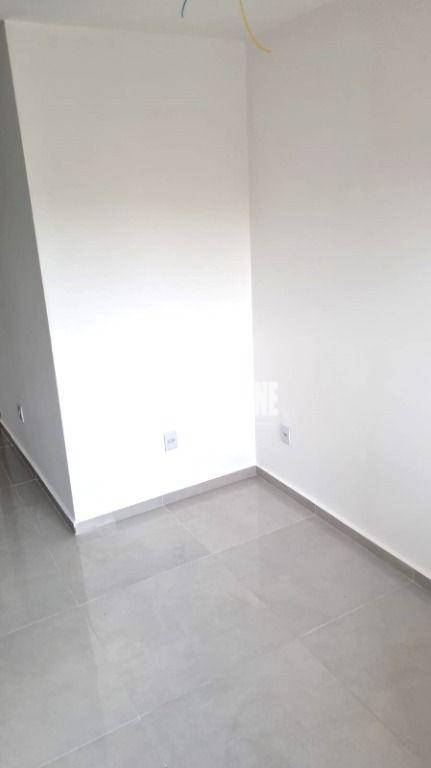 Apartamento à venda com 2 quartos, 40m² - Foto 9