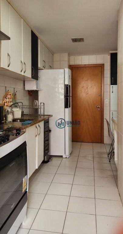 Apartamento à venda com 2 quartos, 80m² - Foto 19