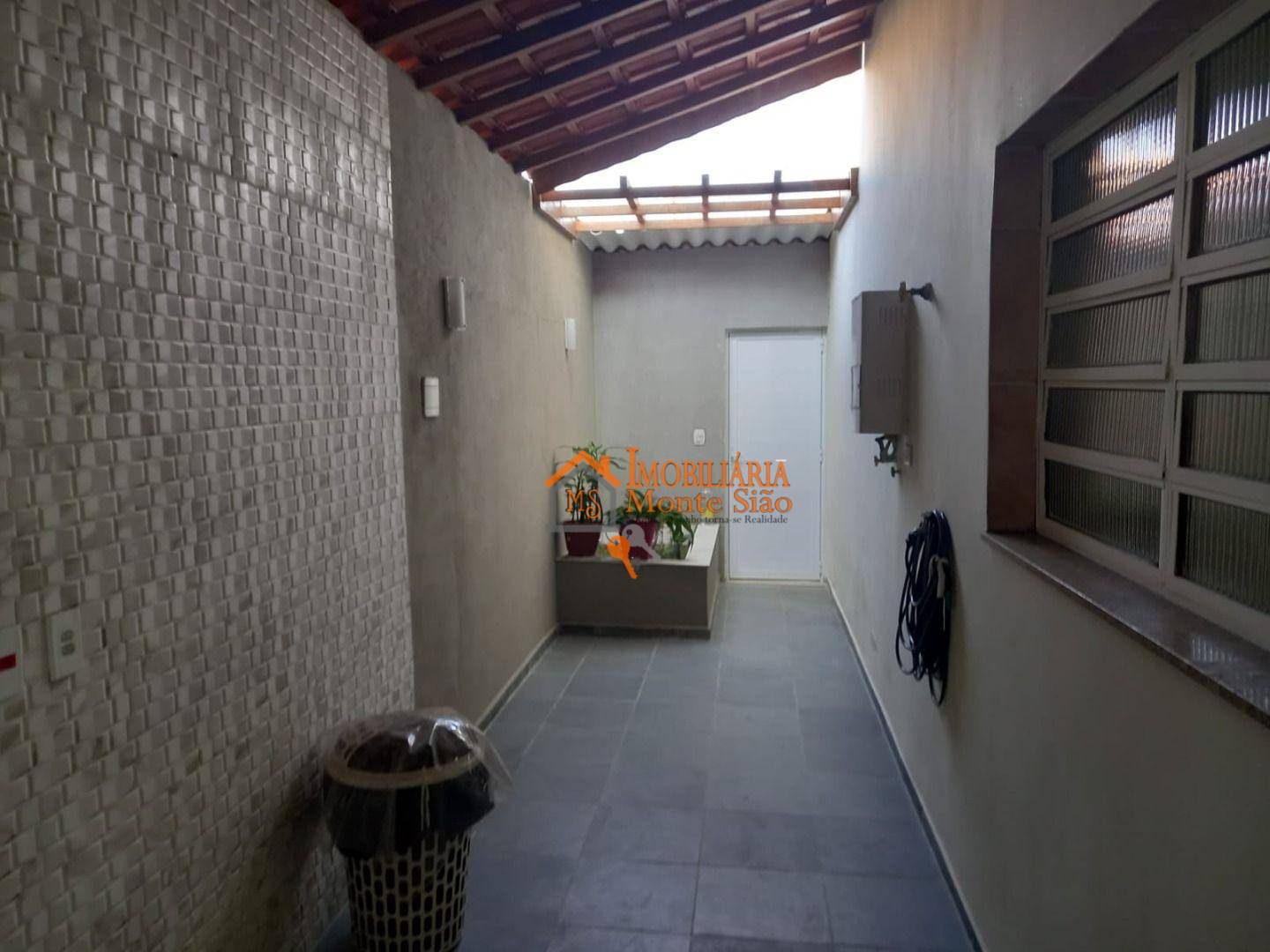 Sobrado à venda com 3 quartos, 162m² - Foto 5