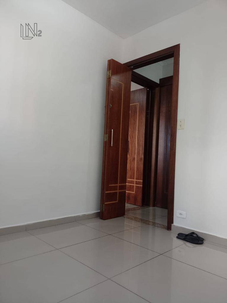 Apartamento à venda com 3 quartos, 80m² - Foto 13