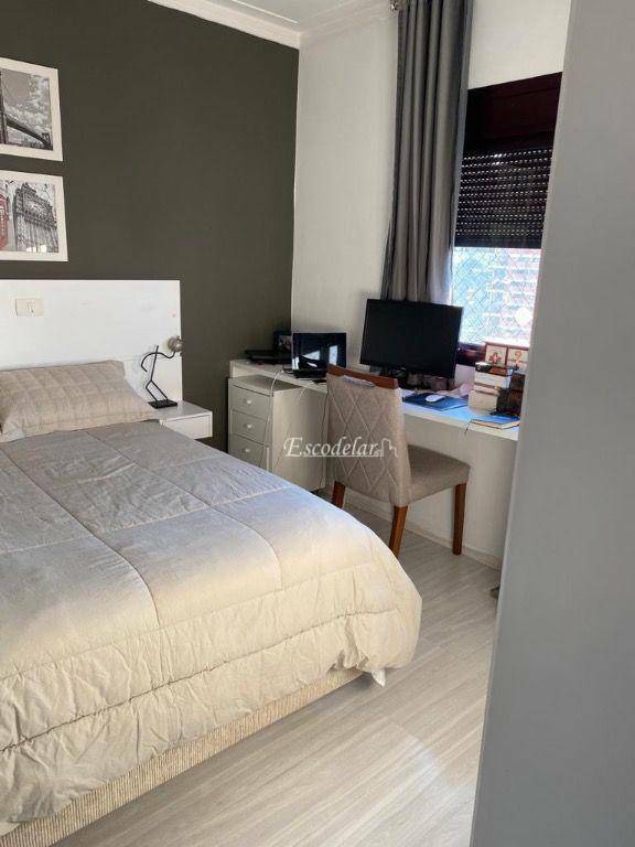 Apartamento à venda com 4 quartos, 159m² - Foto 13