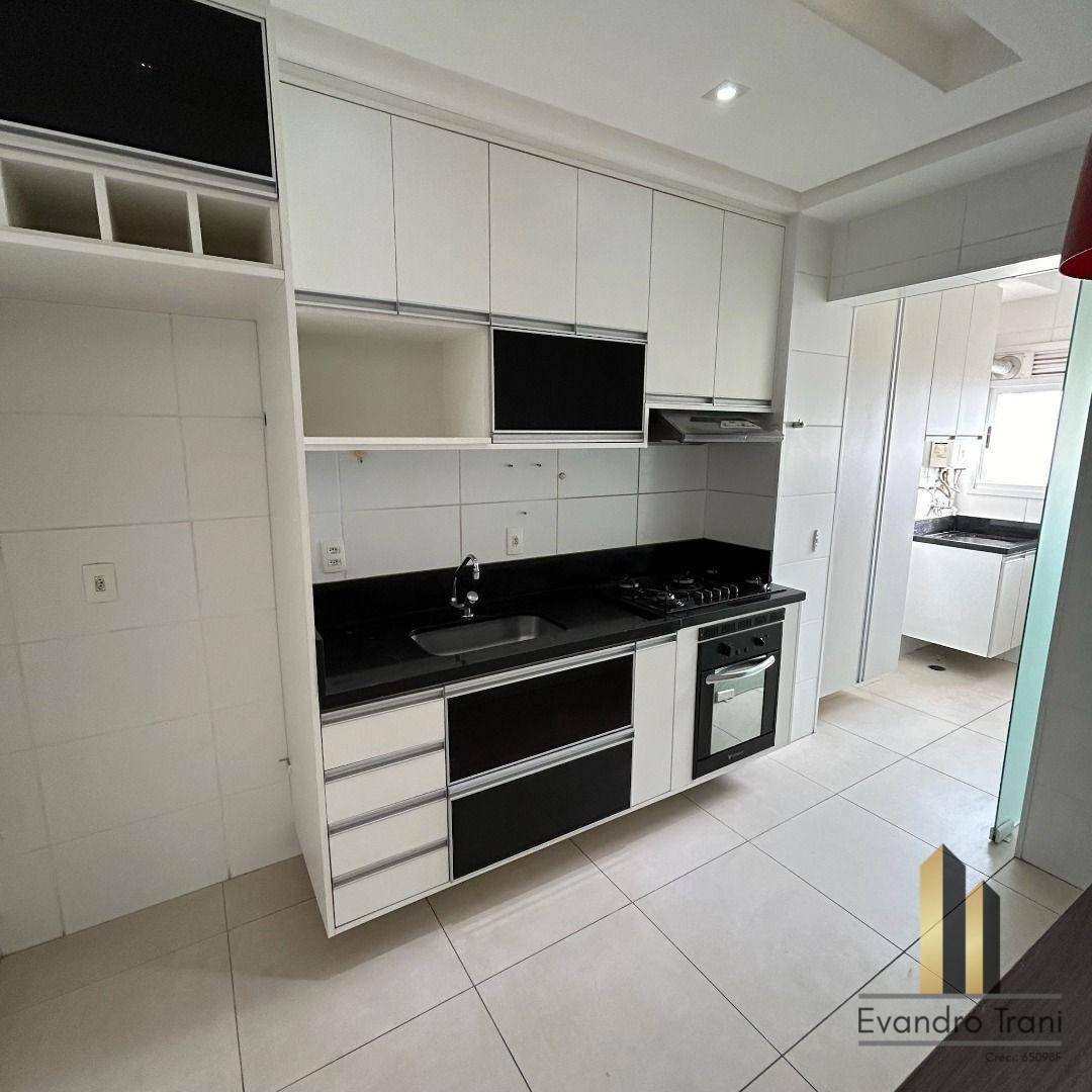 Apartamento à venda com 3 quartos, 80m² - Foto 7