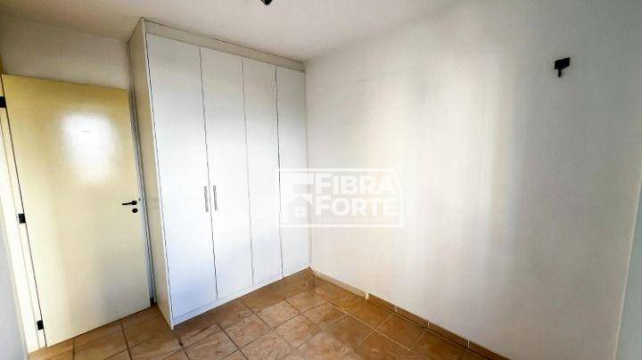 Apartamento à venda com 2 quartos, 62m² - Foto 5