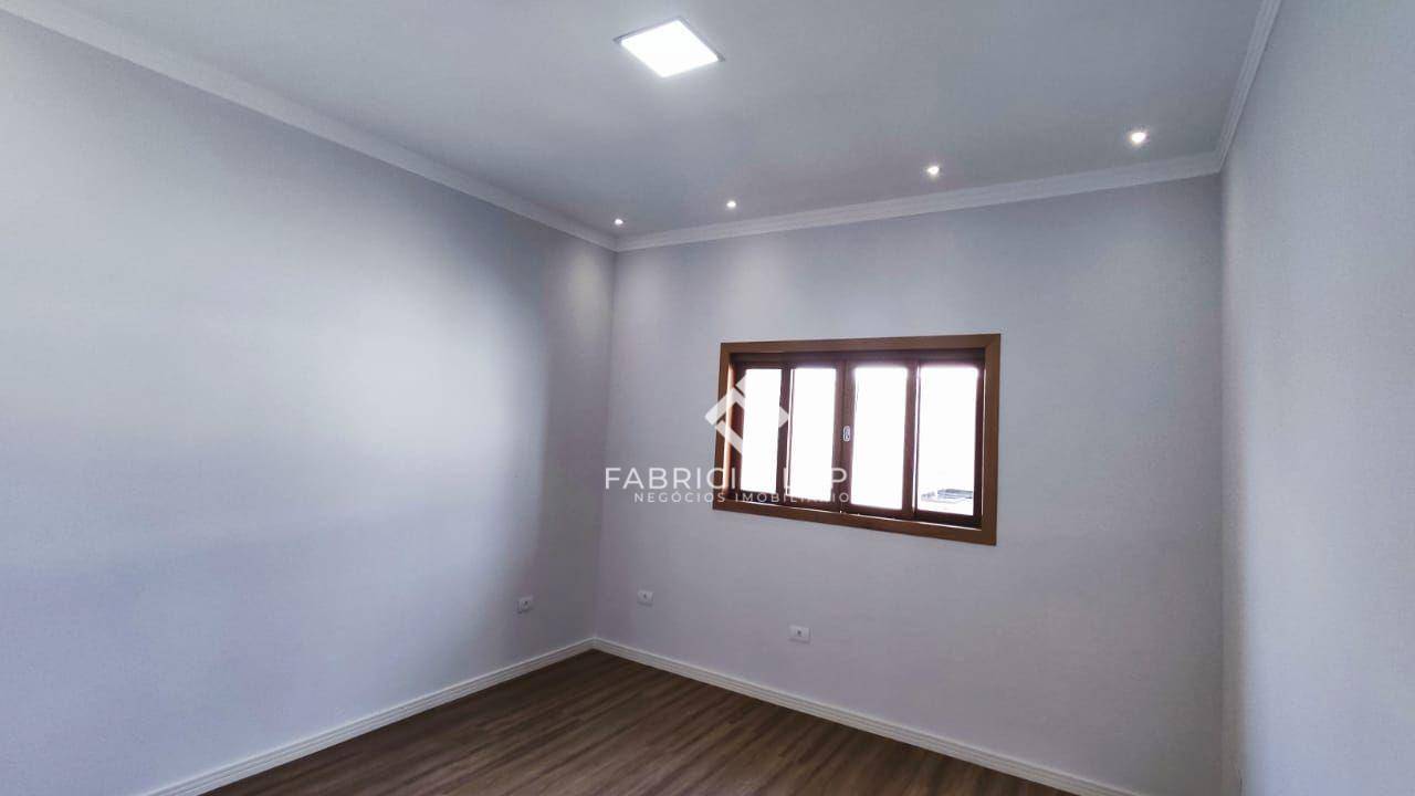 Casa à venda com 3 quartos, 185m² - Foto 8