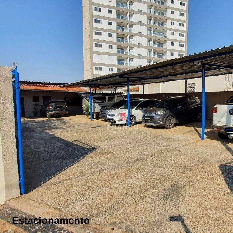 Casa à venda com 3 quartos, 311m² - Foto 3