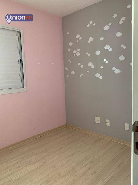 Apartamento à venda com 2 quartos, 68m² - Foto 4