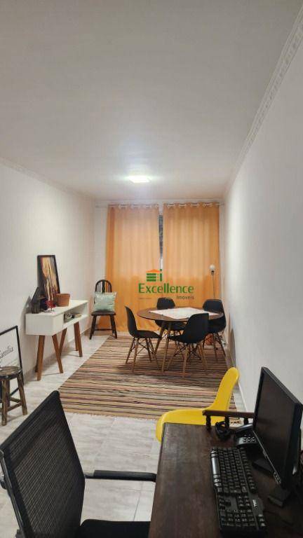 Apartamento à venda com 3 quartos, 90m² - Foto 2