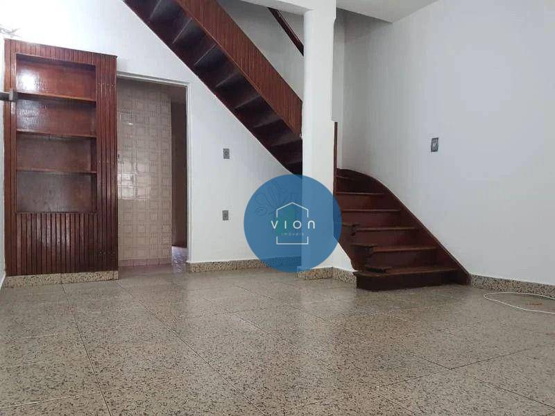 Casa à venda com 2 quartos, 160m² - Foto 1