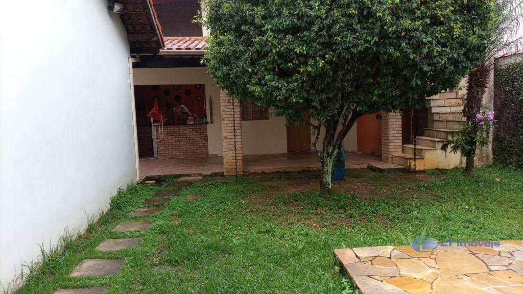 Casa à venda com 3 quartos, 150m² - Foto 3