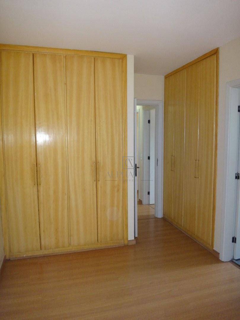 Apartamento para alugar com 3 quartos, 84m² - Foto 6